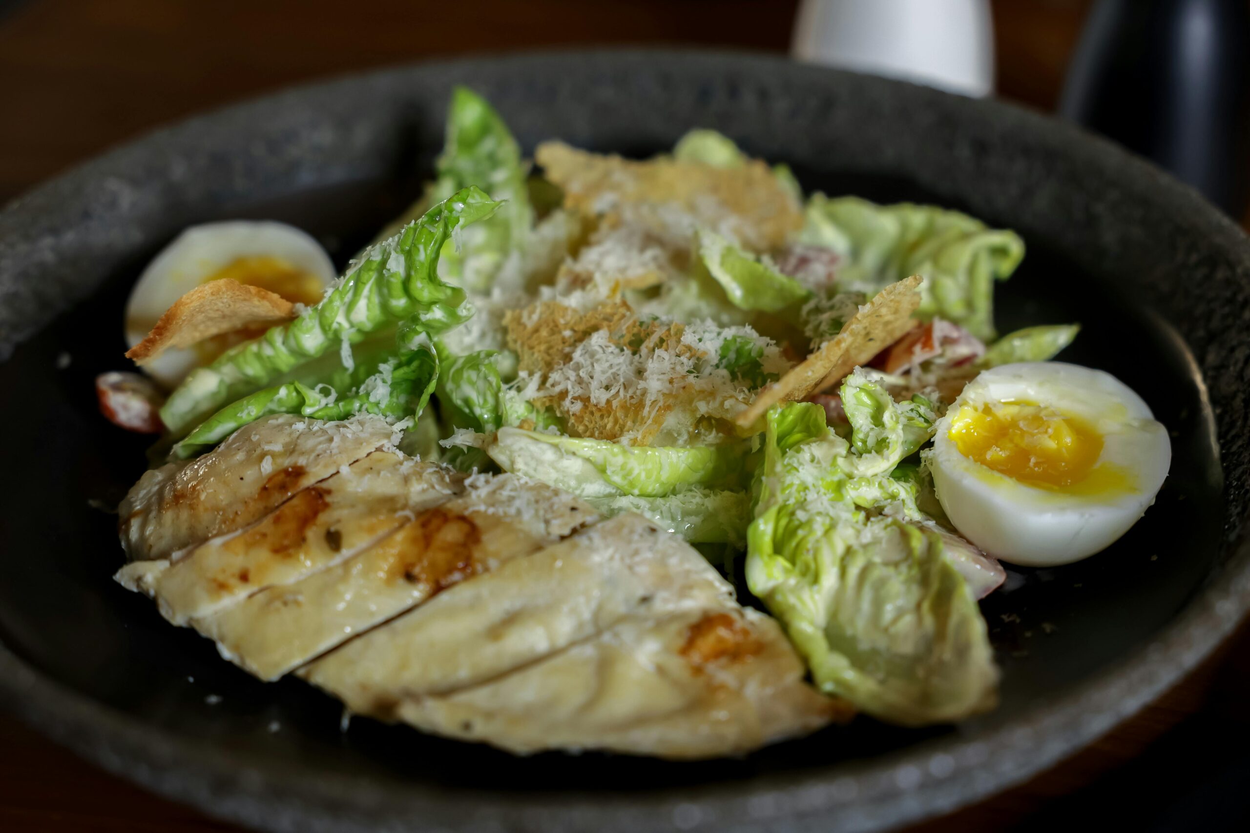 Delicious Caesar Salad with Grilled Chicken